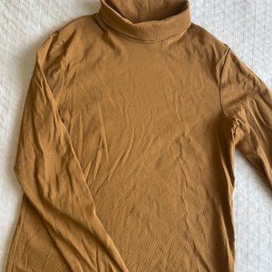 Uniqlo Cotton Turtleneck